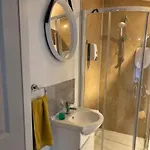 Unique, Large 2 Bedroom Flat *