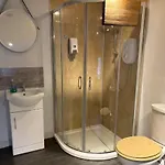 Unique, Large 2 Bedroom Flat *