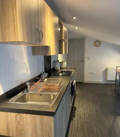 Unique, Large 2 Bedroom Flat 아파트