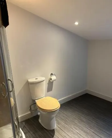 Unique, Large 2 Bedroom Flat アパート *